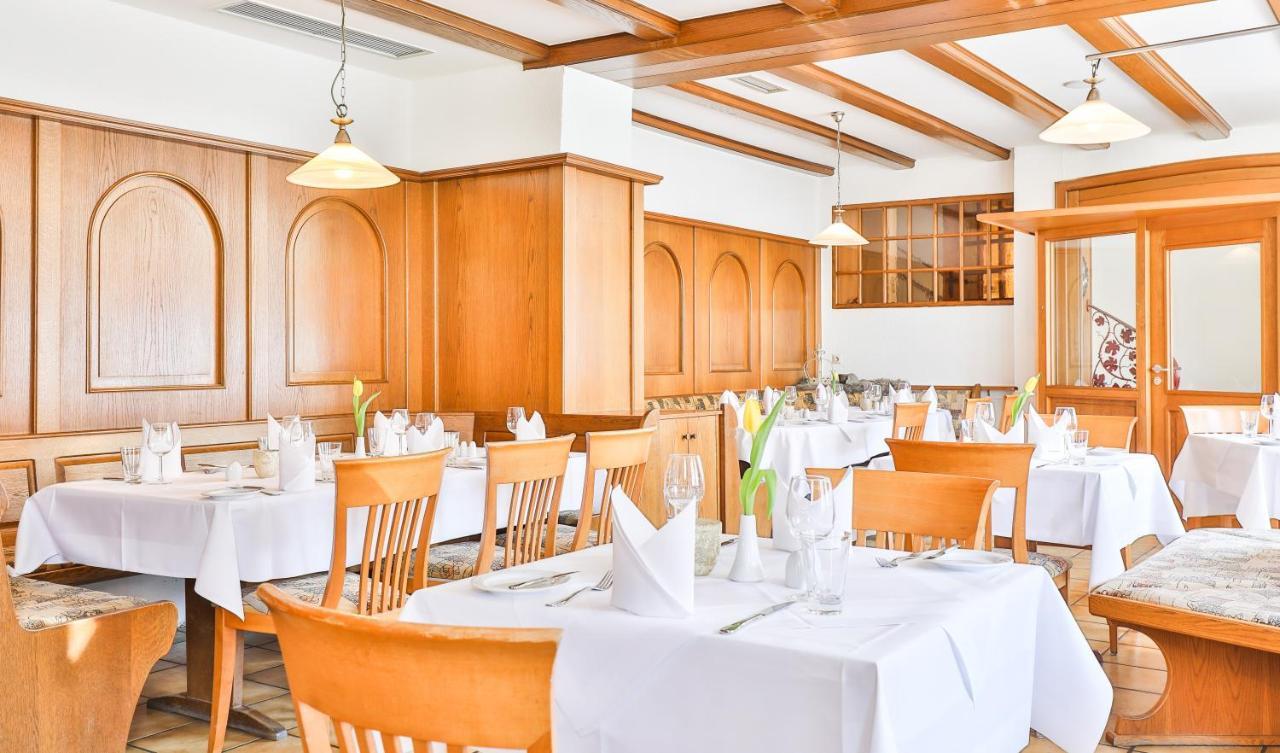 Hotel-Gasthaus "Krone" Boetzingen Esterno foto